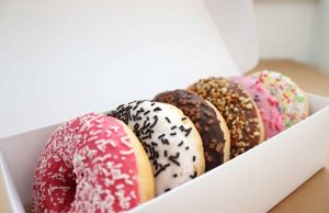 Tips Memilih Vendor Cetak Dus Makanan di Bandung yang Berkualitas