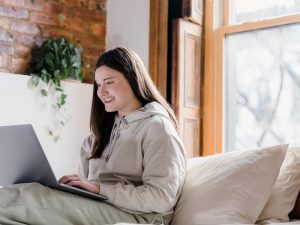 Ujian Bahasa Jepang, Cara Aman Download Film Indonesia Kualitas HD Tanpa Ribet, Manfaat Memilih Megavision Sebagai Wifi Rumah Anda